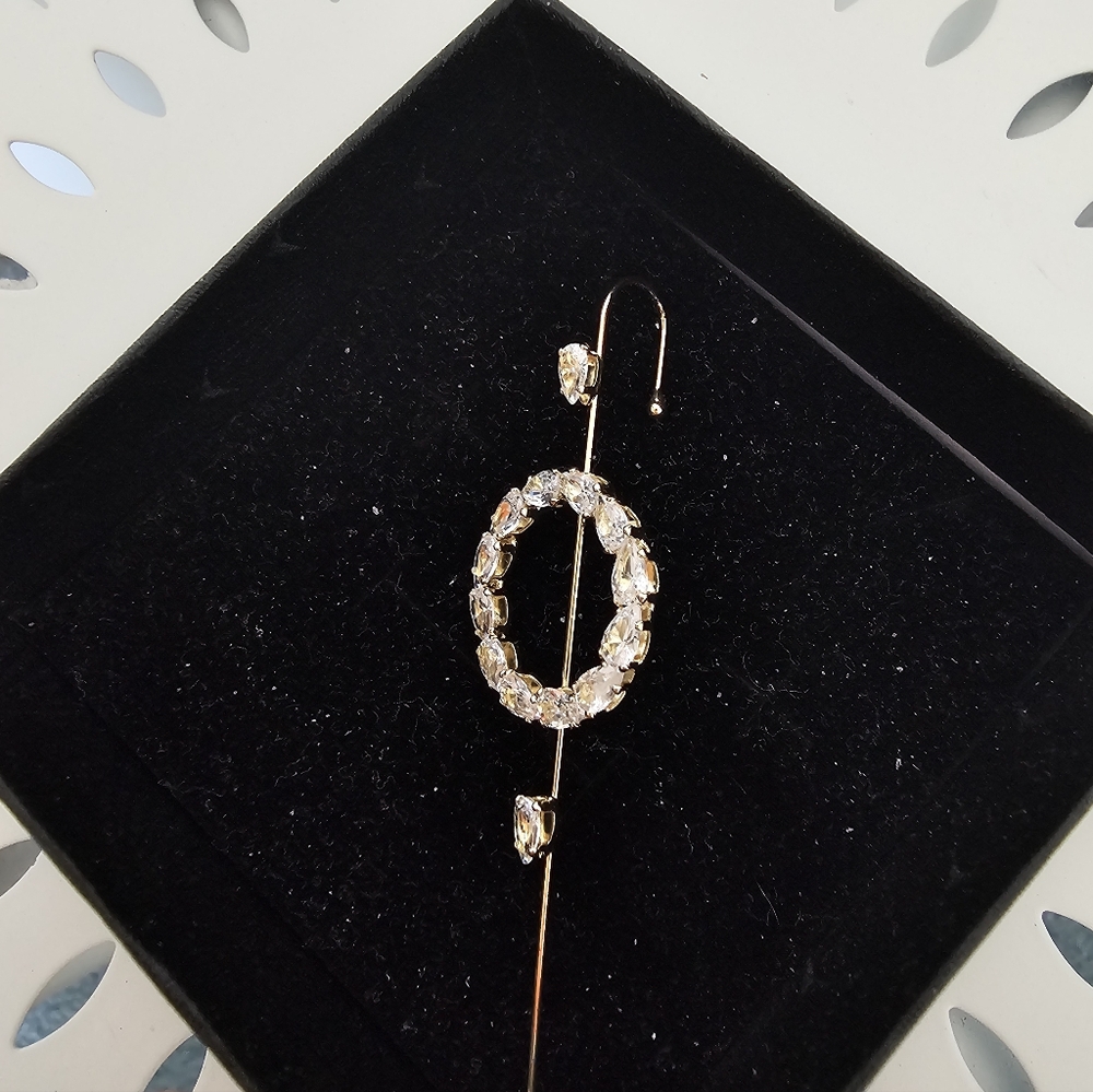 Elegant Gold Cuff Earring